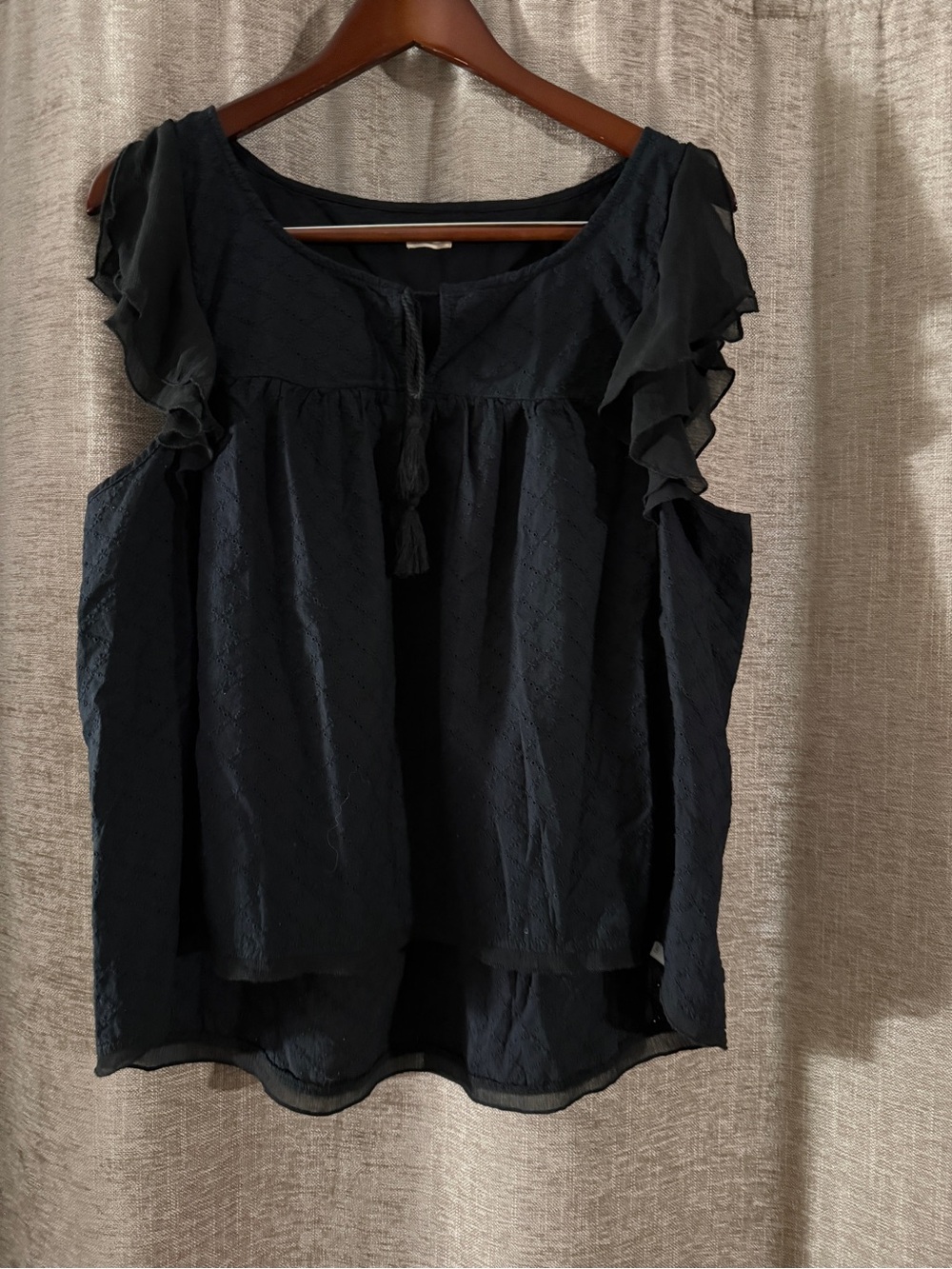 Women’s Hollister black camisole with layered ruffle sleeves